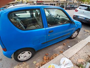 fiat 600 anno 2004 117.000 km