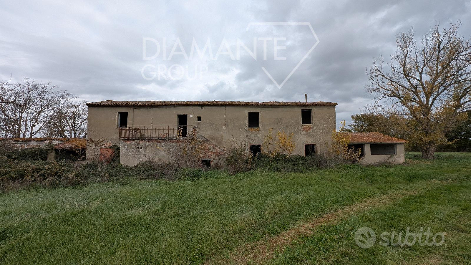 Casale con progetto approvato per ristrutturazione - Vista 3