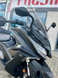 KYMCO AK 550 2022 + TAGLIANDO+GARANZIA+VOLTURA OMA