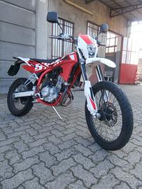 Swm RS 125 R del 2018 compreso trapasso-tagliando-