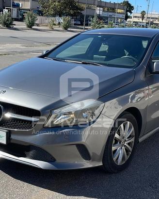 MERCEDES A 180 d Business