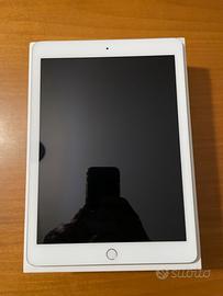 Ipad 6  di sesta generazione 128 GB Wifi