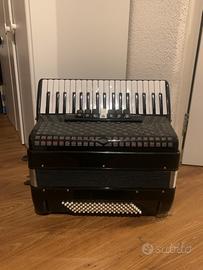 Fisarmonica Startone 96 bassi. Nuova