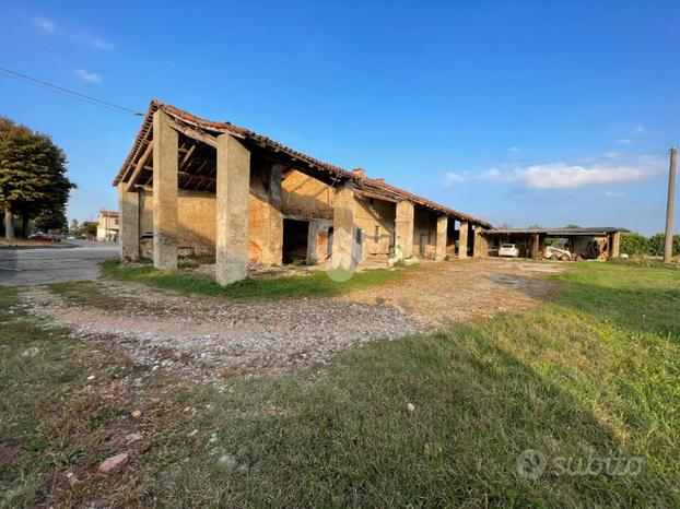 RUSTICO A CASALETTO DI SOPRA