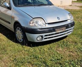 RENAULT Clio 3ª serie - 2000