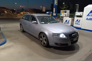 Audi A6 quattro 