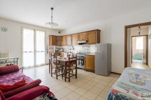 TRILOCALE INDIPENDETE CON GIARDINO PRIVATO