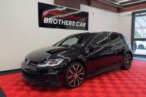 VOLKSWAGEN Golf GTI Performance DSG Alcantara -