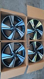Cerchi in lega Audi q2 raggio 18 originali