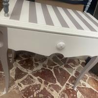 Comodino shabby
