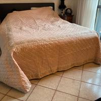 Copriletto trapuntato SOMMA rosa motivo floreale