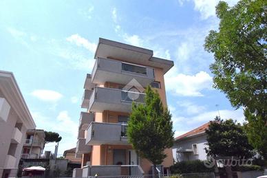 4 LOCALI A RICCIONE
