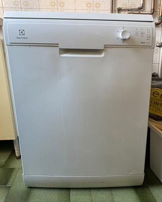 Lavastoviglie Electrolux