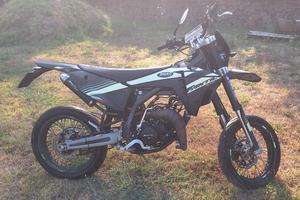 moto Fantic 50cc , motard 2023