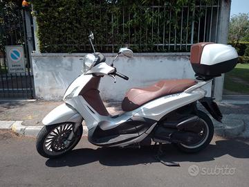Beverly 300 come nuovo