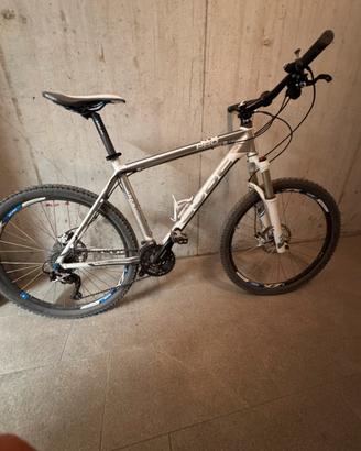 Bici MTB Cube LTD Pro