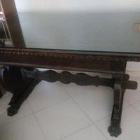 Tavolo/ Scrivania in stile Rinascimento