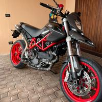 Ducati Hypermotard 1100