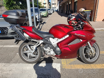 Moto Honda VFR 800