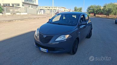 Lancia Ypsilon 1.2 69 CV 5 porte S&S Elefantino