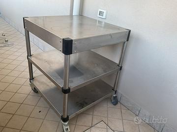 Carrello in acciaio