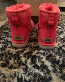 UGG Classic Mini II