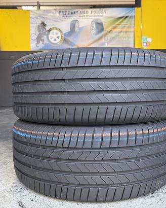 2 Gomme Bridgestone 235/50R19 Estivi 90% residui