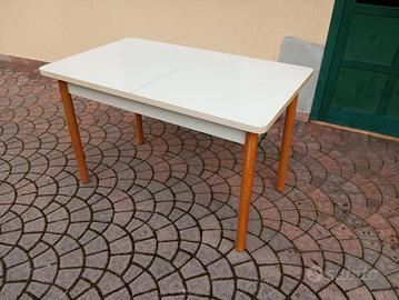 Tavolo legno con prolunga a scomparsa