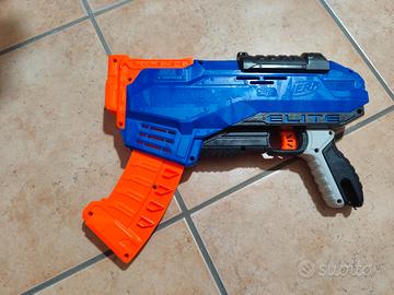 NERF CON CARICATORE MOBILE