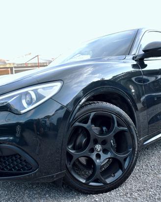 Alfa Romeo Stelvio ALFAROMEO ESTREMA 2.0Turbo 280C