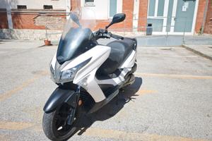 Tenuto maniacale Kymco X-Town 300i 300cc