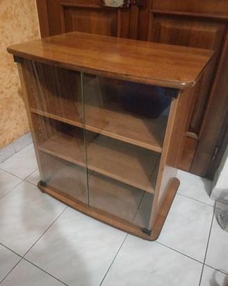 Mobiletto per casa