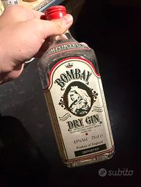 Queste vecchie bottiglie (gin,liquore,bitter)