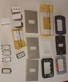 Interruttori , pulsanti e altro materiale elettric