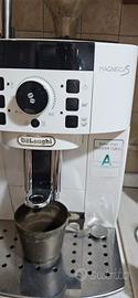 De'Longhi magnificaS