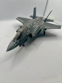 Modellino aereo F35 in scala 1:72