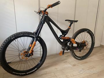 Bici Dh senza pedali