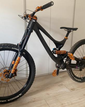 Bici Dh senza pedali