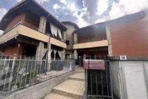 Immobile in asta di 99 m² con 2 locali e box auto 