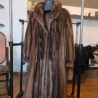 Splendida Pelliccia di Visone Femmina – Artigiana