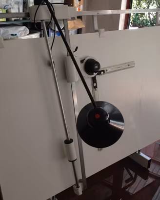 Tecnigrafo a contrappeso con movimento Zucor