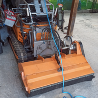 Trincia radiocomandato cingolato