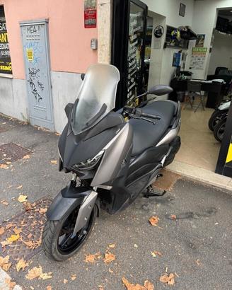 Yamaha X-Max 300 - 2017 - PERMUTE