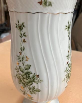 VASO IN PORCELLANA UNGHERESE DI Hollóháza