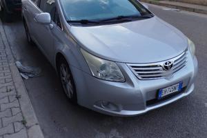 Toyota Avensis full optional con catena di distrib