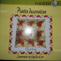 Piatto decorativo lavorato in foglia d'oro