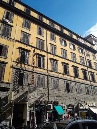 Stanza singola / termini - balcone e spese incluse