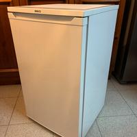 👉 Congelatore BEKO — Compatto 66 L • Pari al nuov!