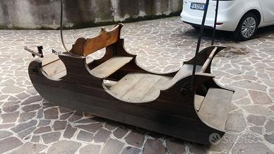 Slitta in legno artigianale