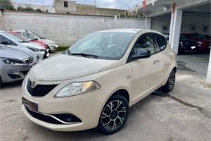 Lancia Ypsilon 1.2 69 CV 5 porte GPL Ecochic Plati